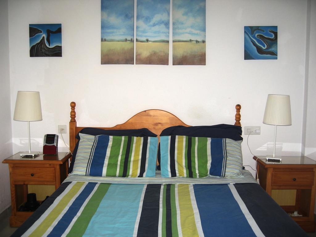 Costa Del Sol Apartment เบนัลมาเดนา ห้อง รูปภาพ