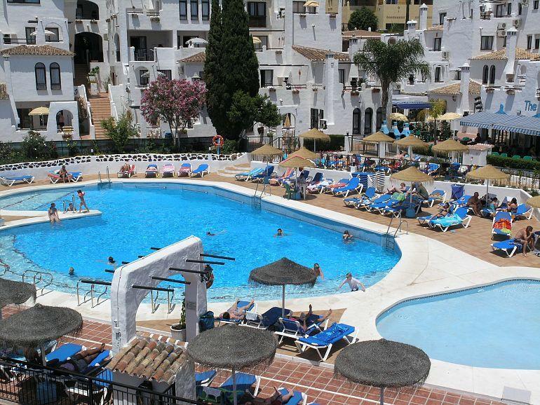 Costa Del Sol Apartment เบนัลมาเดนา ห้อง รูปภาพ